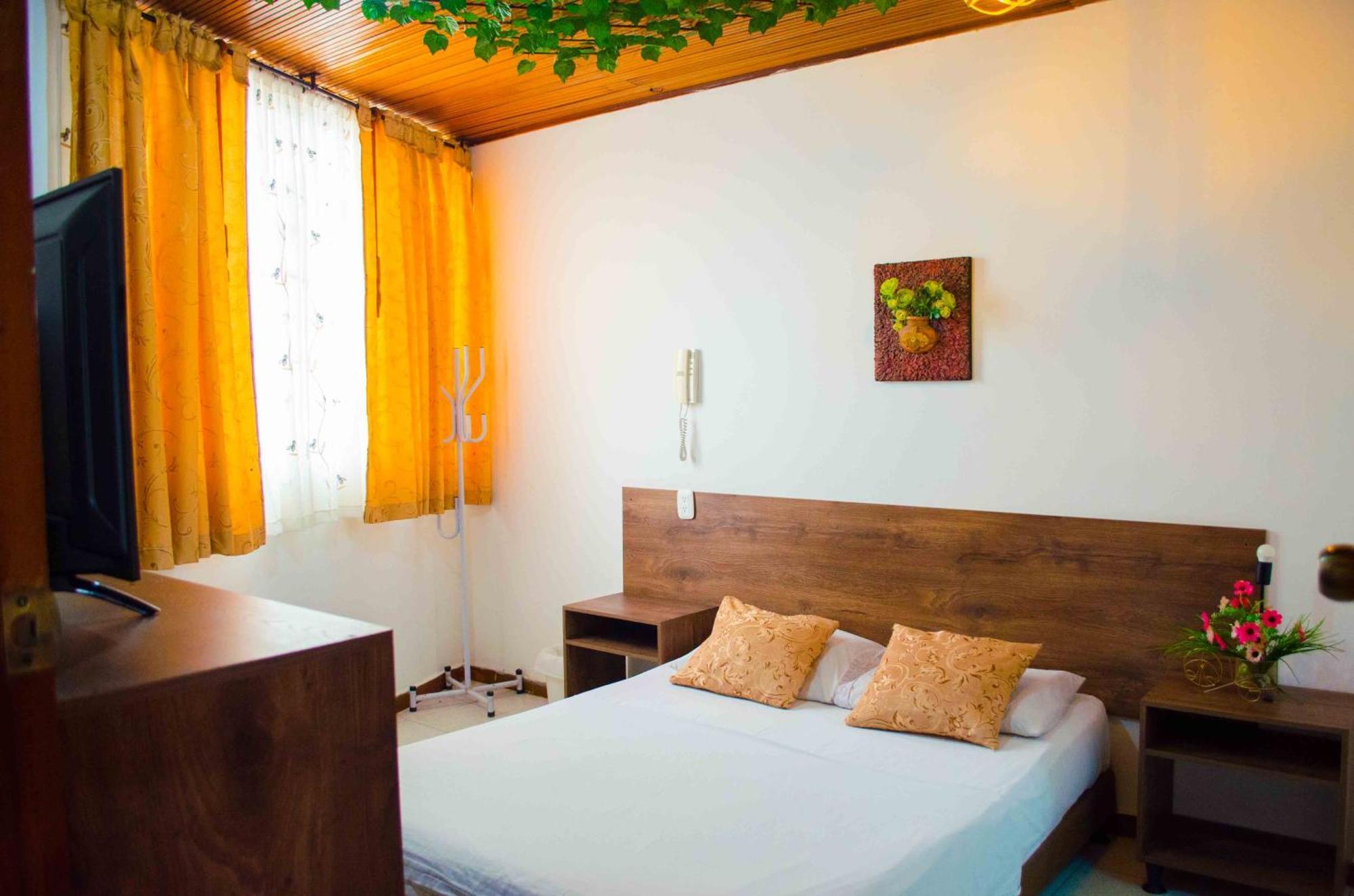 Hotel Elimar Girardot Extérieur photo