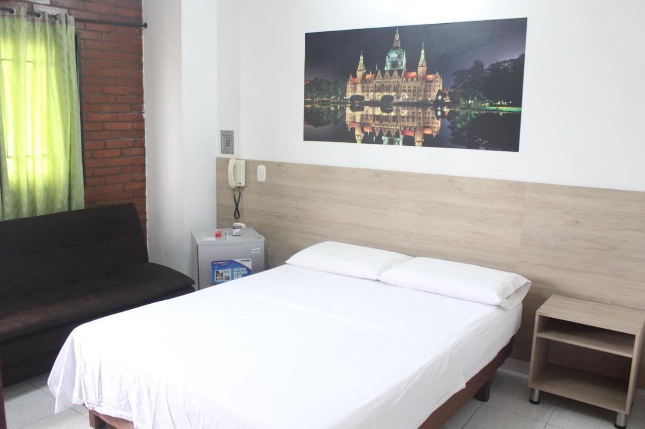 Hotel Elimar Girardot Extérieur photo